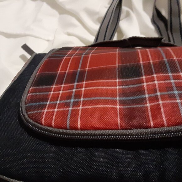 NWT GAP Insulated Tartan Plaid Print Lunch Bag Shoulder Strap With Compartments - Picture 7 of 10